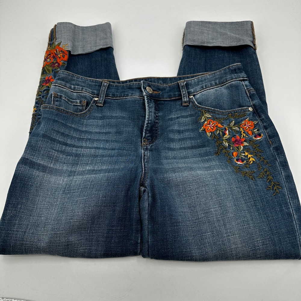 Chicos So Slimming Girlfriend Slim Leg Ankle Jeans Embroidered Floral Cottage 4 - Picture 2 of 10
